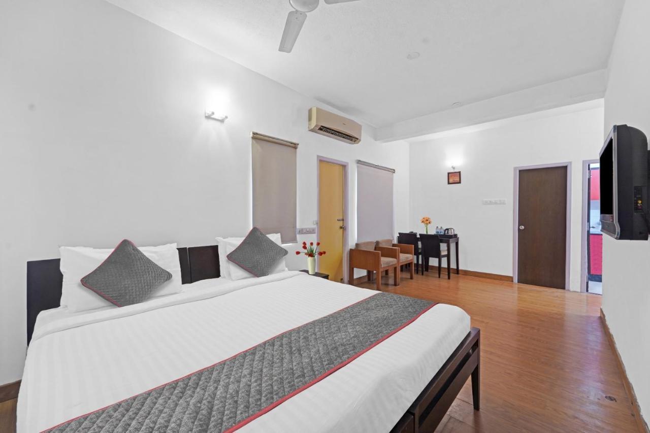 Super Oyo Townhouse 1005 G Silver & Resorts Omr Hotel Chennai