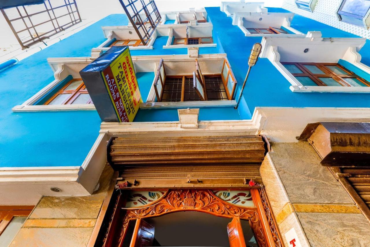 Spot On Grand Residency Near Marina Hotel