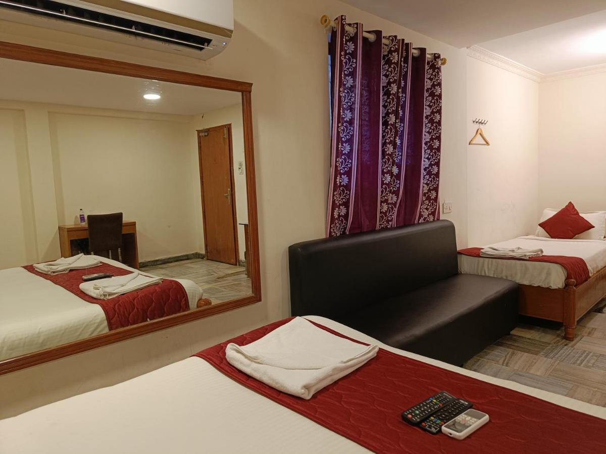 Gt Grande Hotel-near Us Consulate * Chennai