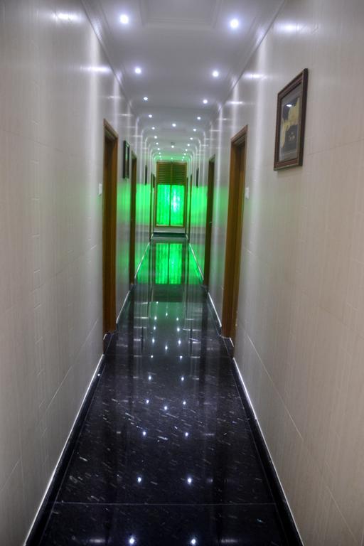 Hotel Peace