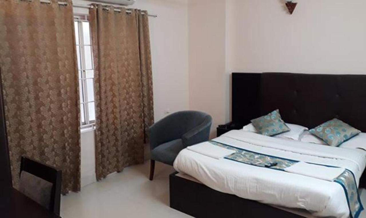 Fabhotel Sea Queen Residency 3*