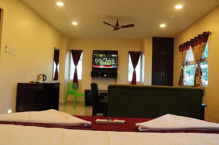 Hotel Mangalam Merlion