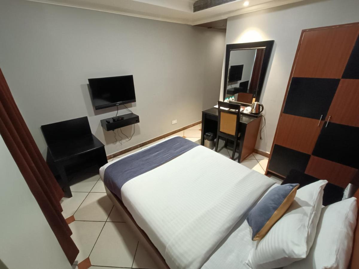 Hotel Emarald Hotels & Resorts 2*