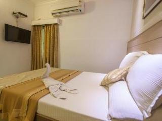 Hotel Fabhotel Flamingo Anna Nagar 3*