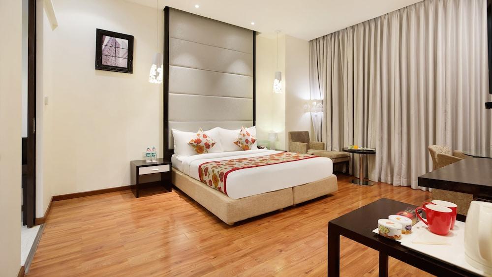 Hotel E