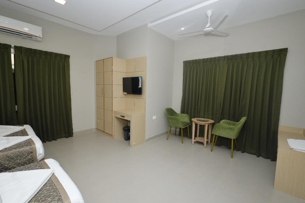 Grand Courtyard Business Hotel Chennai