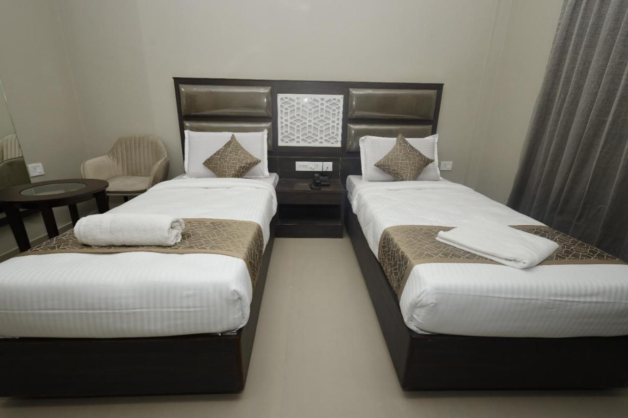 Hotel Grand Courtyard Business 3*