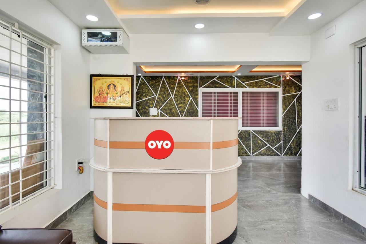 Oyo Flagship Ag Ashok Residency 3*