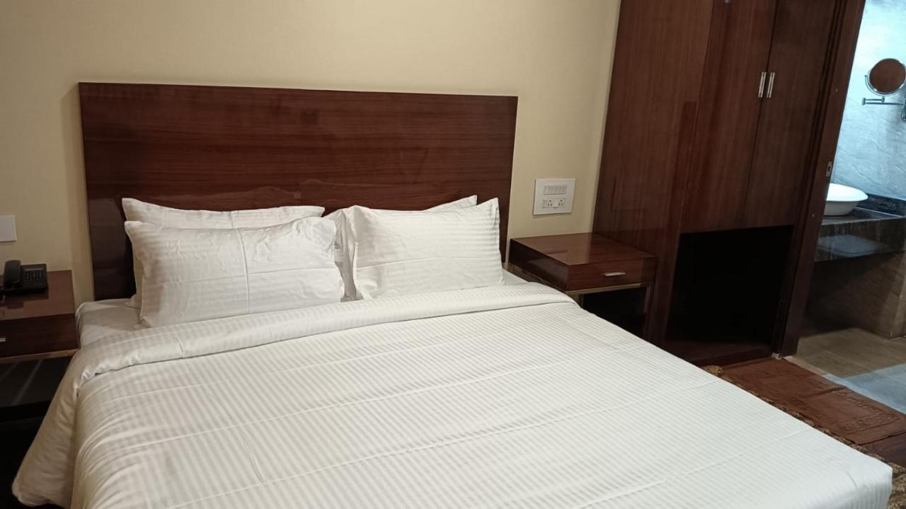 Layalee Grande 3* Chennai