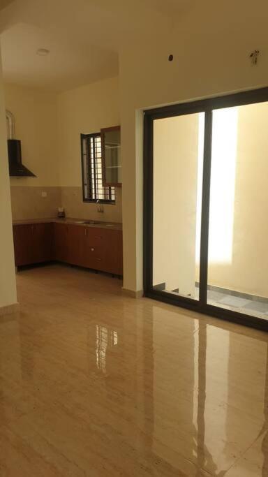 Ecr Club Fully Furnished Vila Chennai
