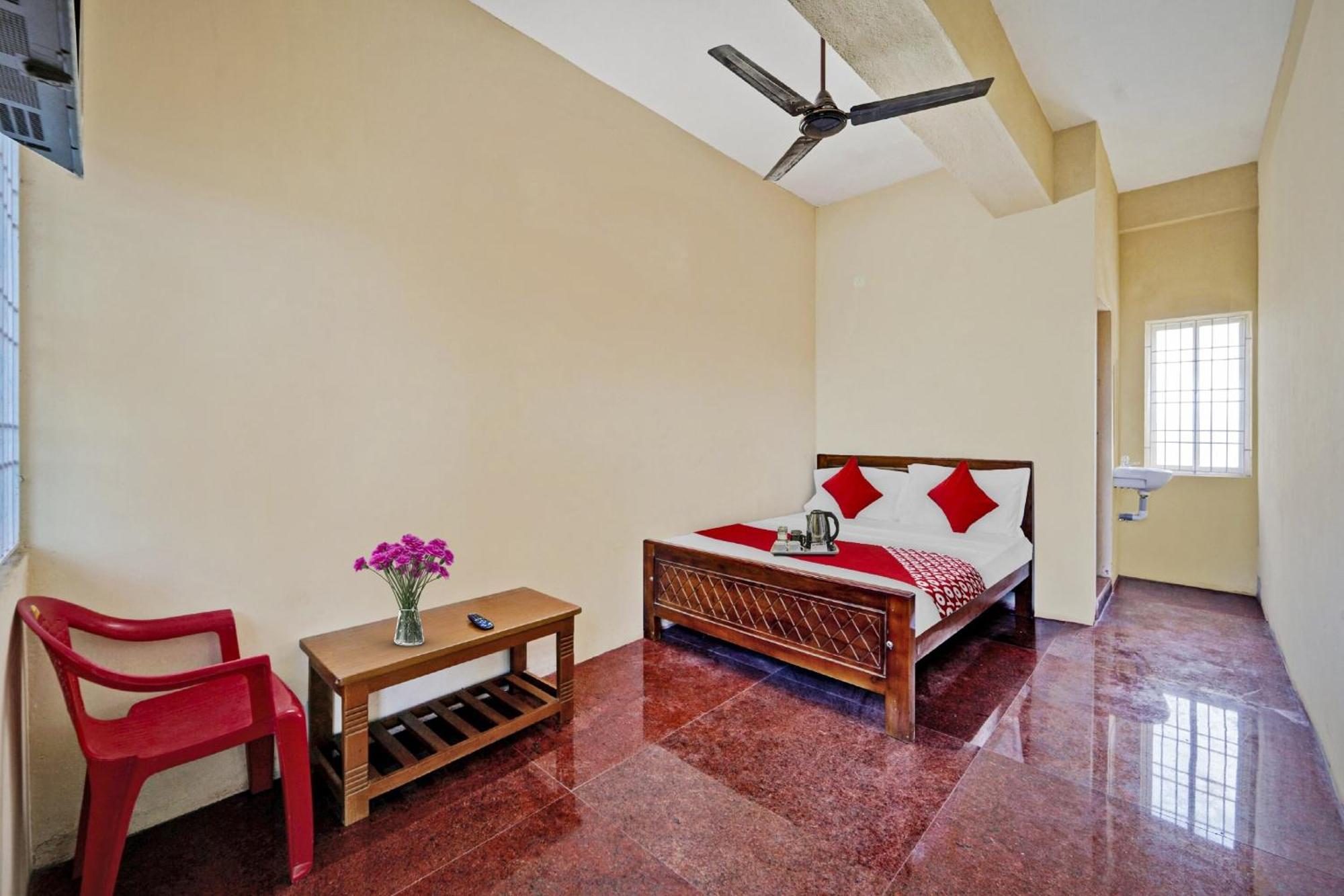 Oyo Flagship 92943 Guna Residency Hotel Chennai