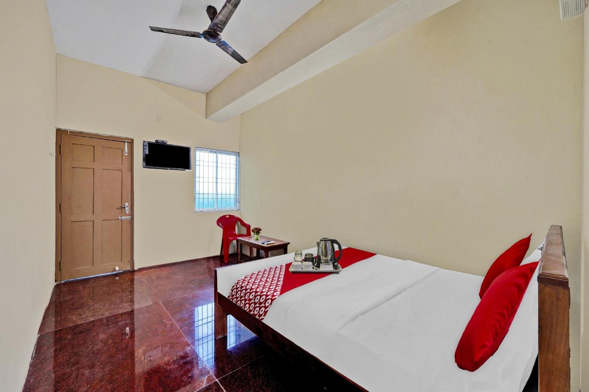 Oyo Flagship 92943 Guna Residency Chennai