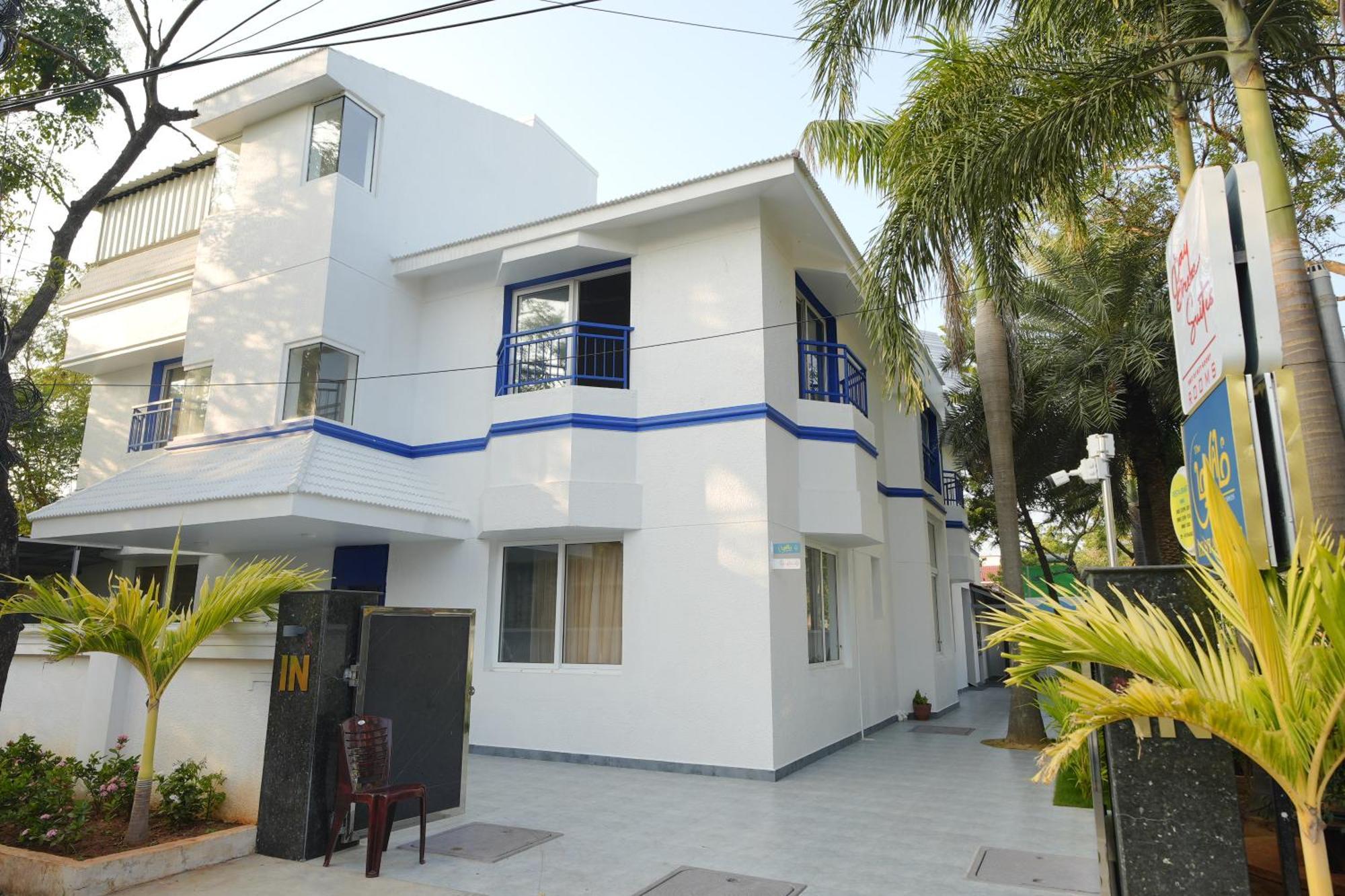 Bay Breeze Hotel 2*