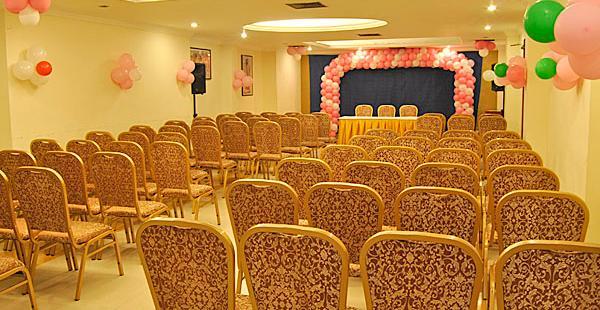 Hotel Atchaya 3*