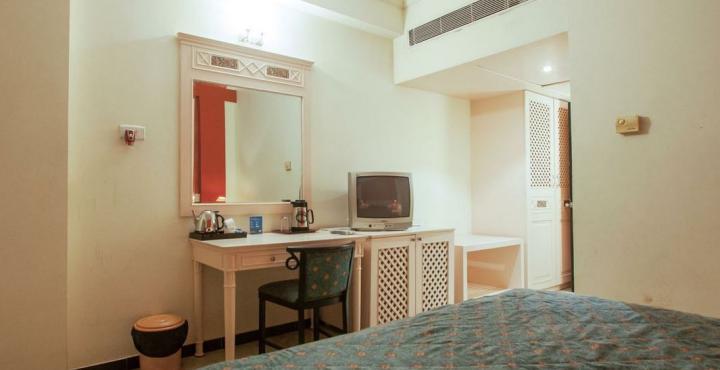Glm Meridian Hotel 3*