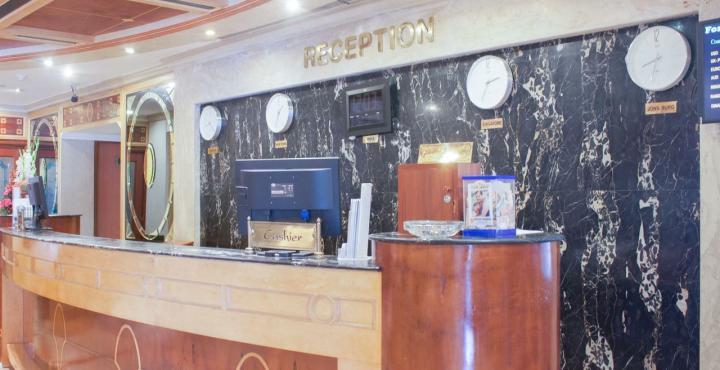 Hotel Benzz Park