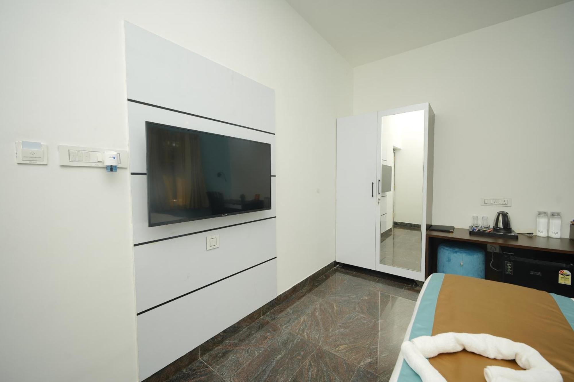 Hotel Bay Breeze