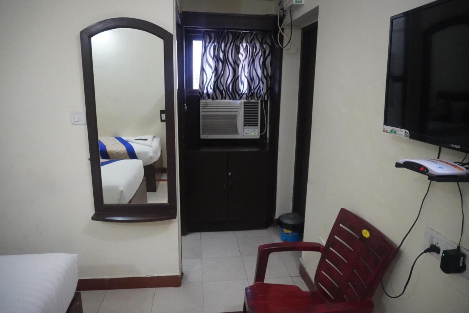 Hotel The Dolphin Park Hotel, Virugambakkam Chennai