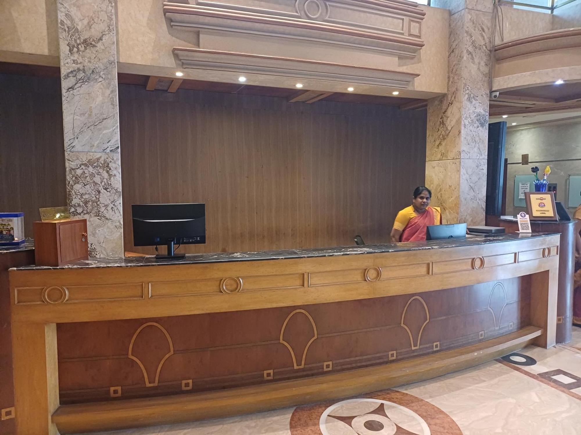 Hotel Benzz Park Chennai