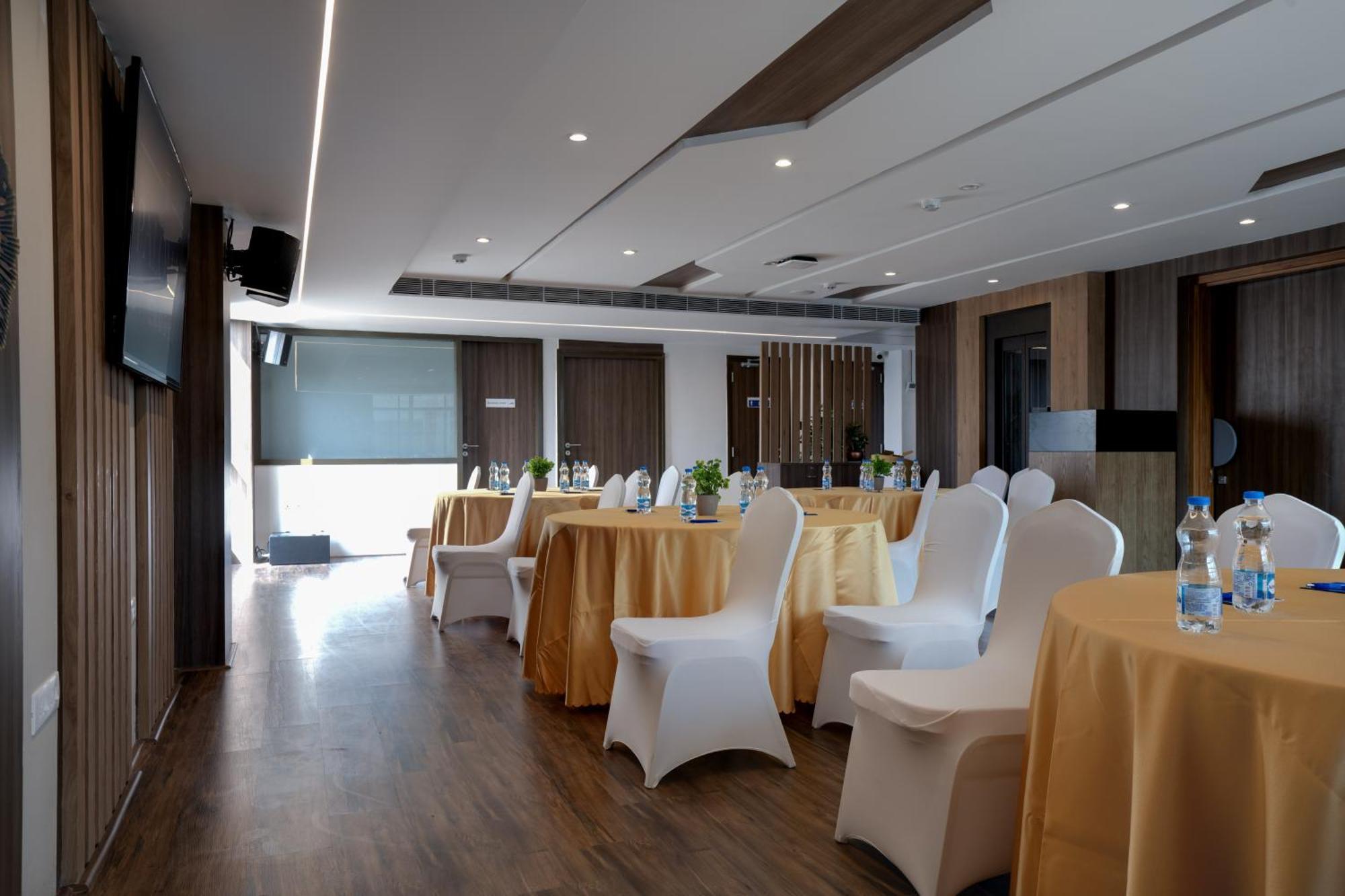 Hotel The Palomar By Crossway Chennai