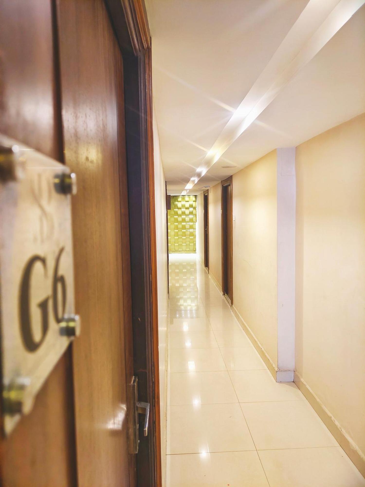 Hotel Santhi Bhavan,
