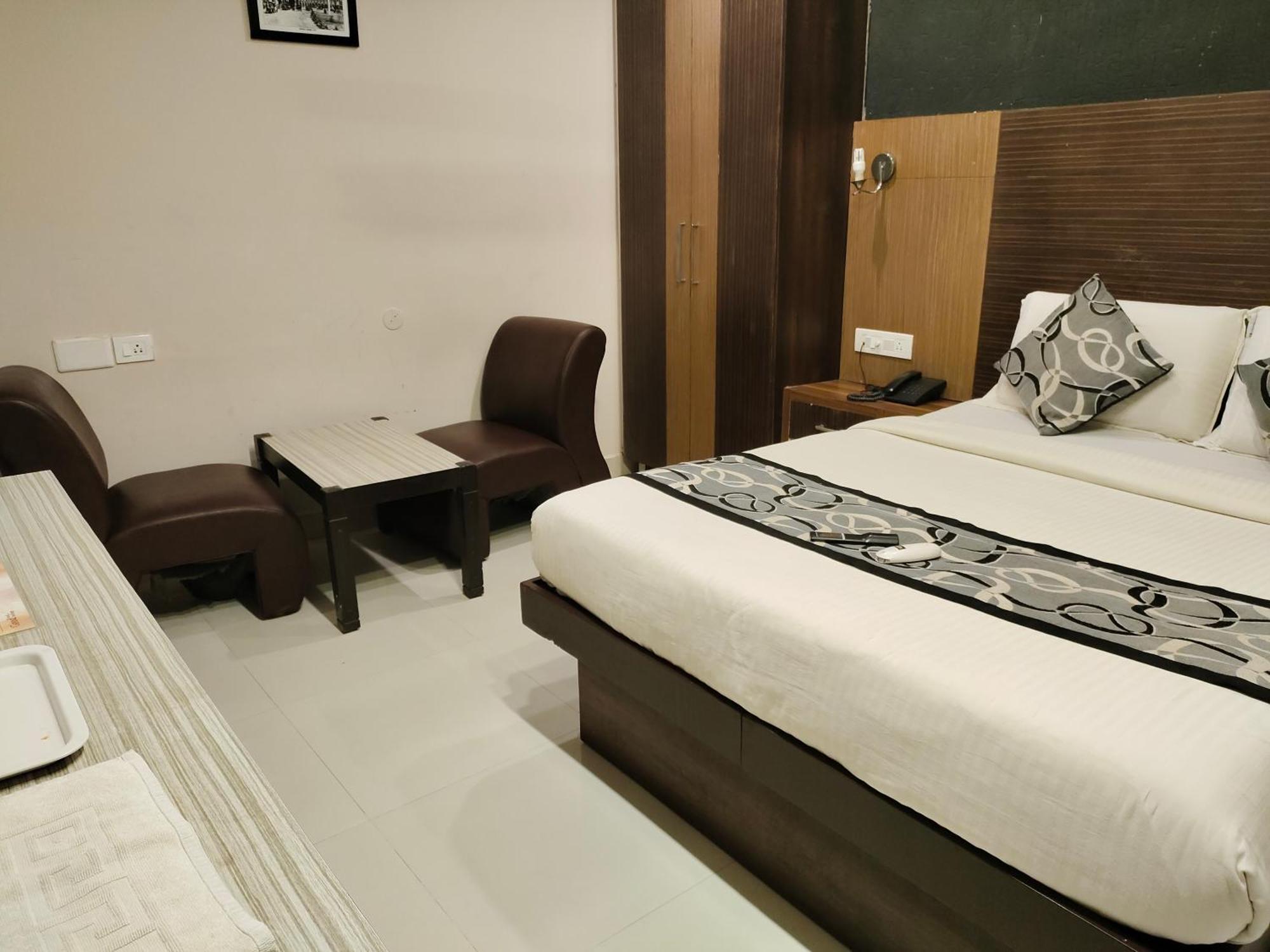 Santhi Bhavan, Chennai
