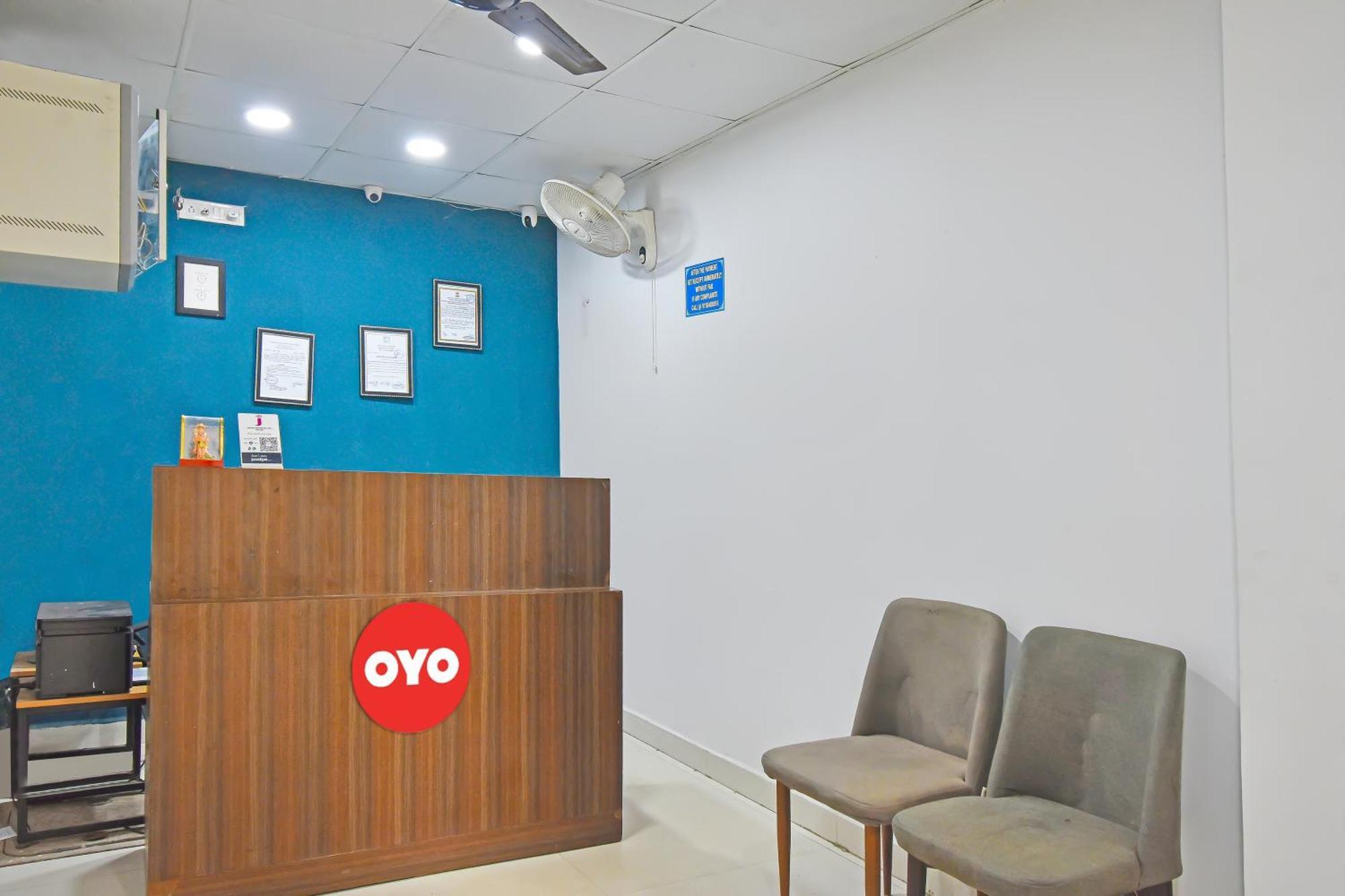 Hotel O Grand Residency Near Kasi Talkies