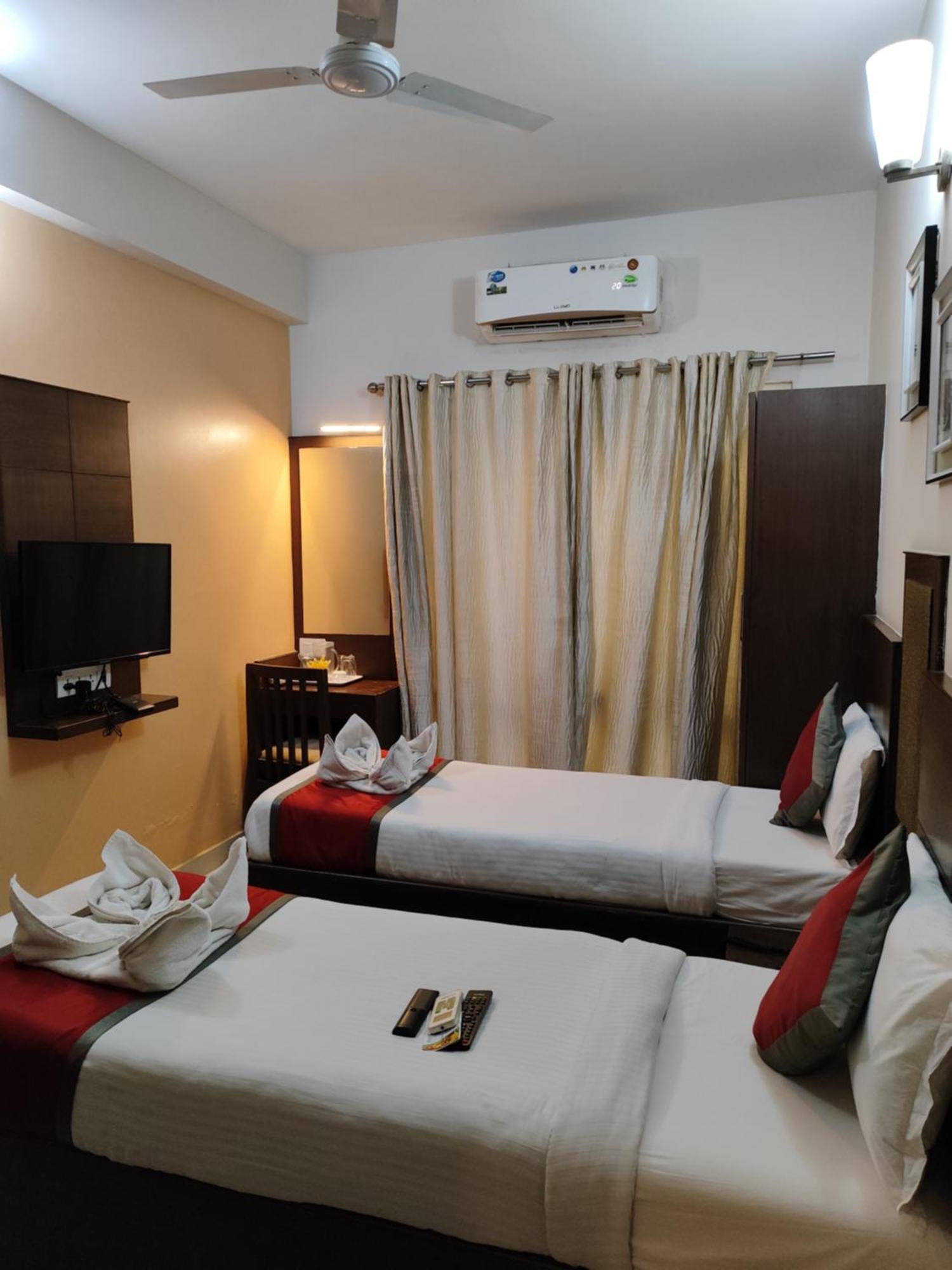 Sky Gate Hotel Near Apollo Main, Women'S & Children'S Us Consulate Sankara Netralaya Goethe Institute Prestigepalladium Shastri Bhavan Senmozhi Poonga Raj Ratnam Stadium Taj Coromandal India Oil Bhavan Dr Mohan'S Diabetics Vac Chennai