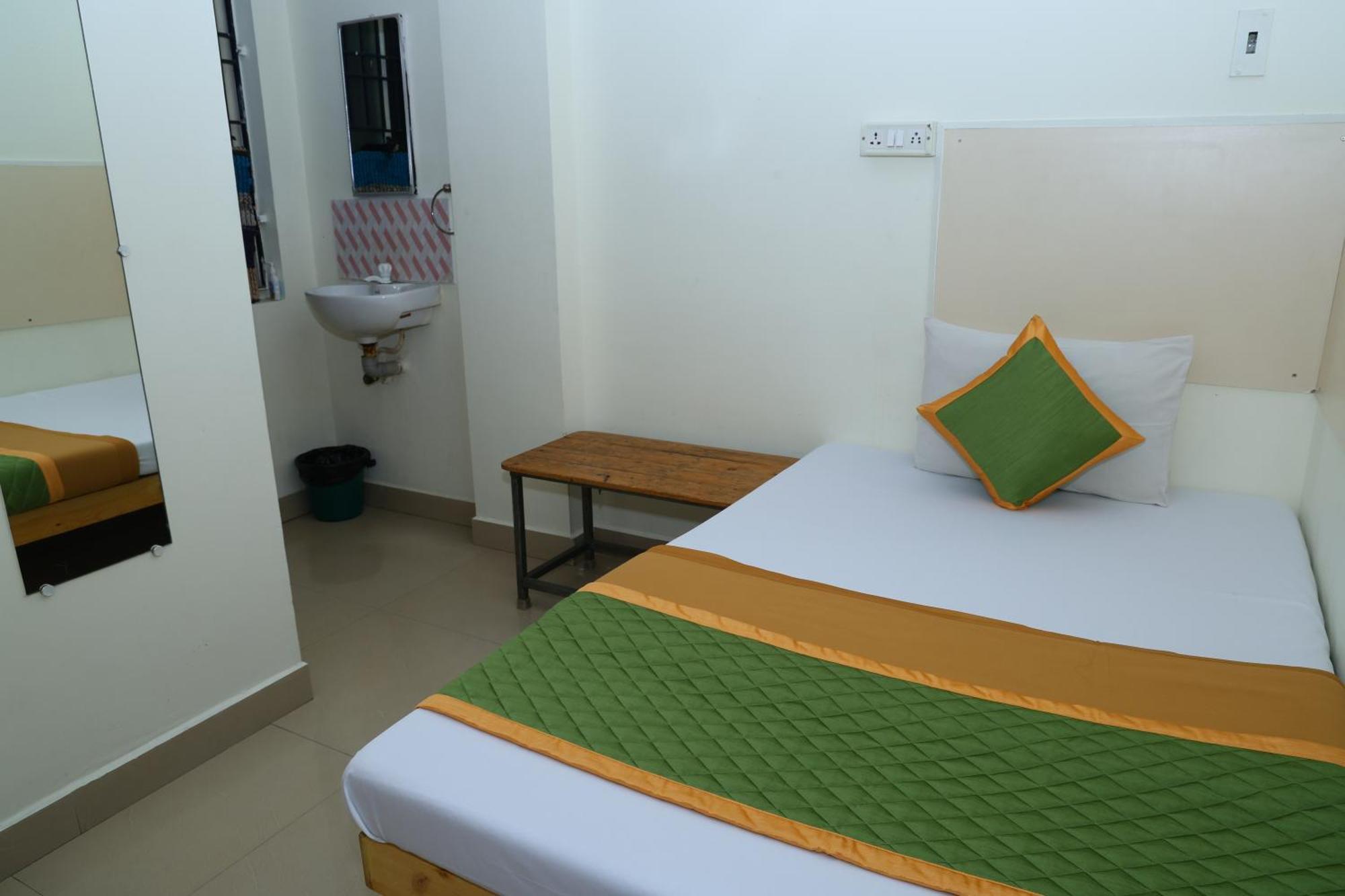 Lodge Royal Airport Chennai