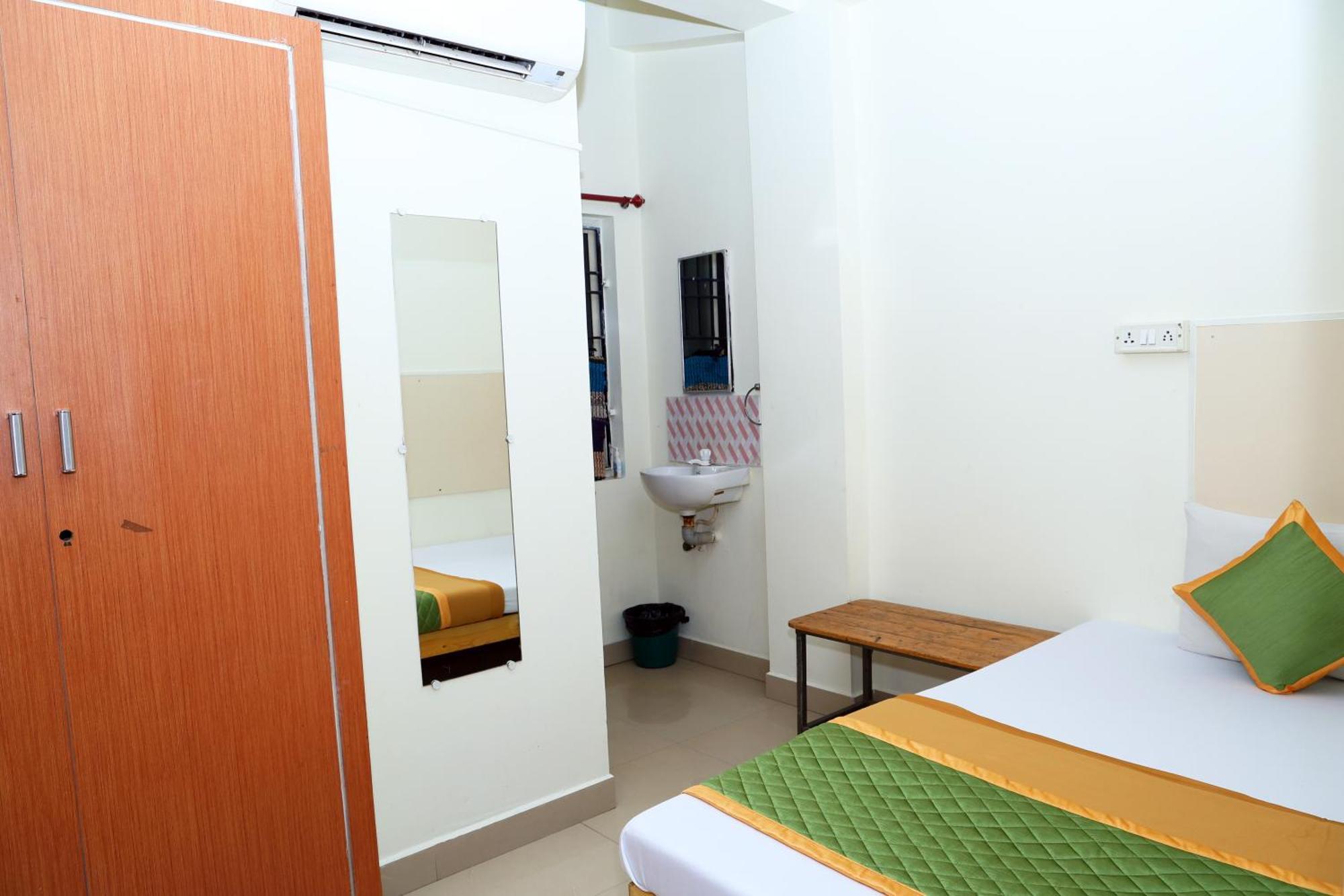 Lodge Royal Airport Chennai