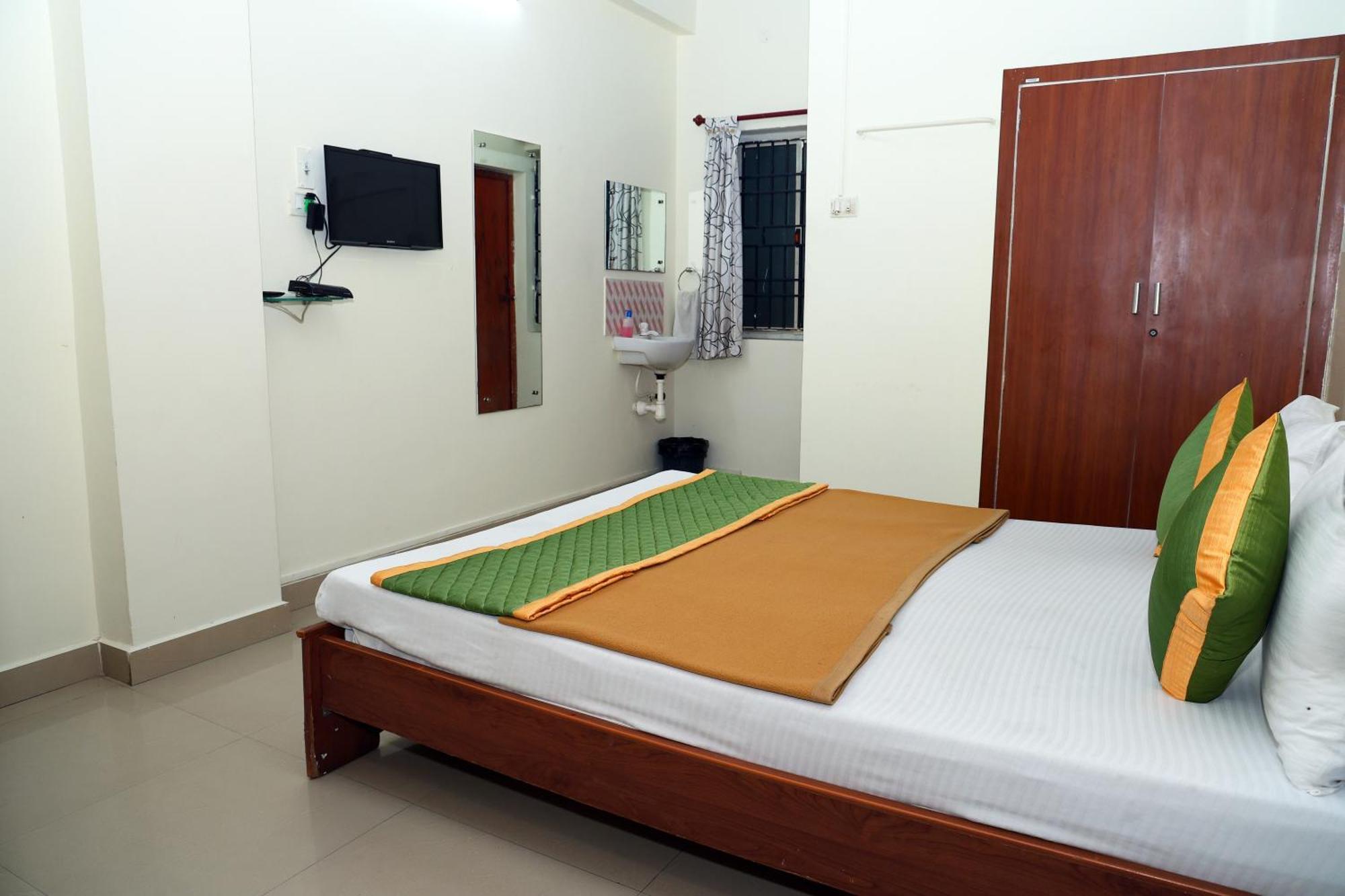 Lodge Royal Airport Chennai