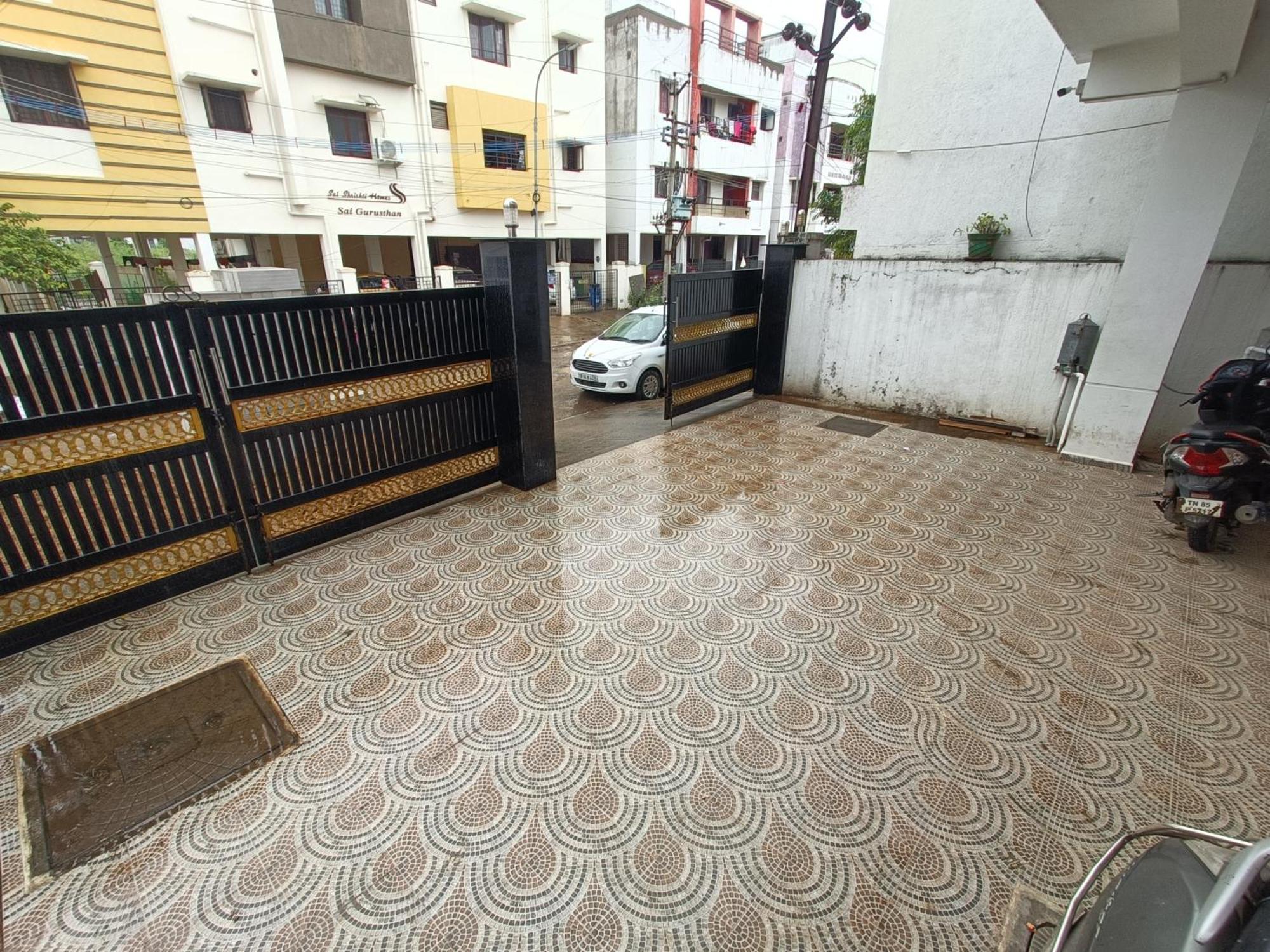 Hotel Bluesky Ramapuram 3*