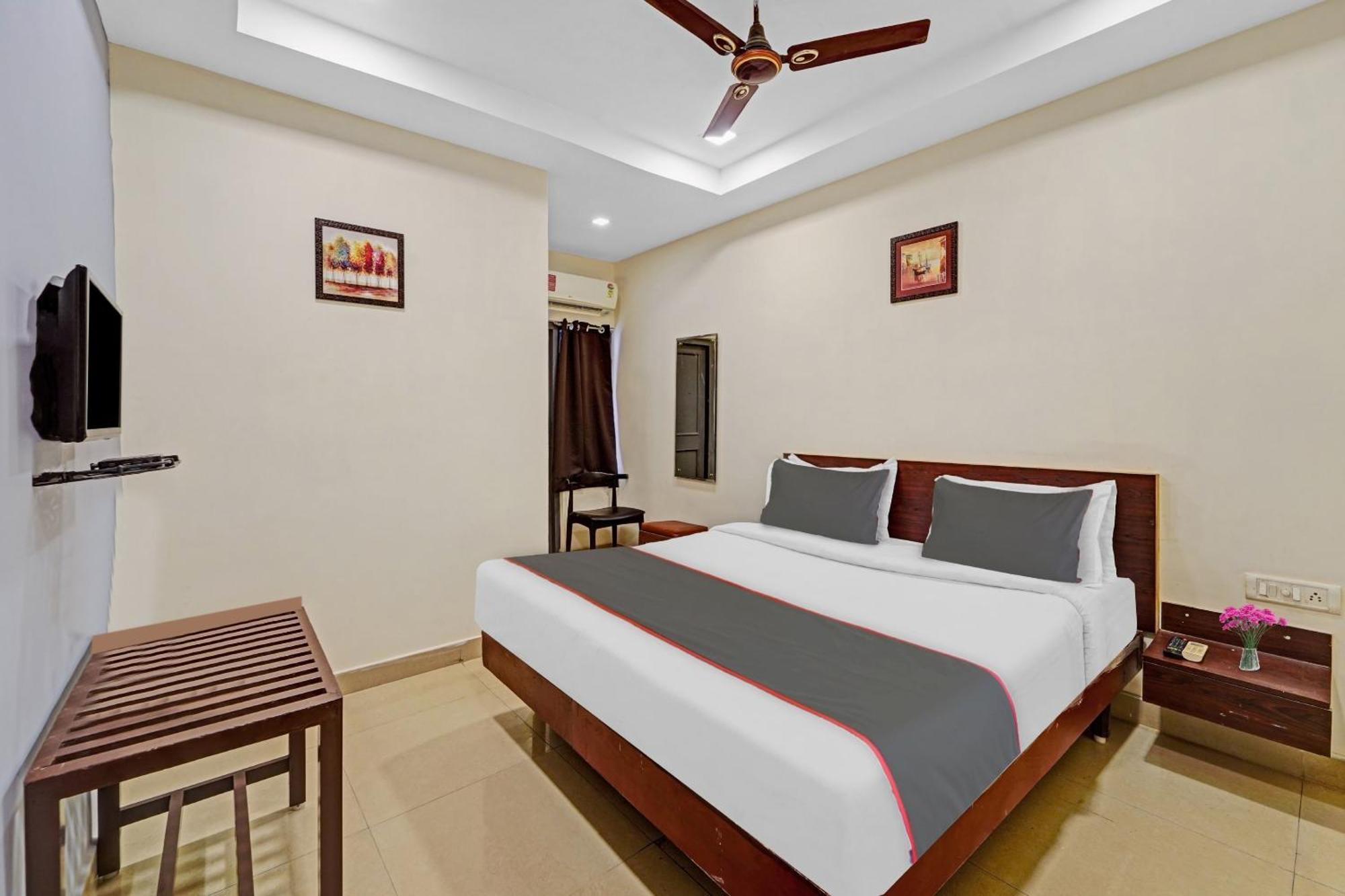 Hotel Super Townhouse G Silver Hotels Mount Road 4*