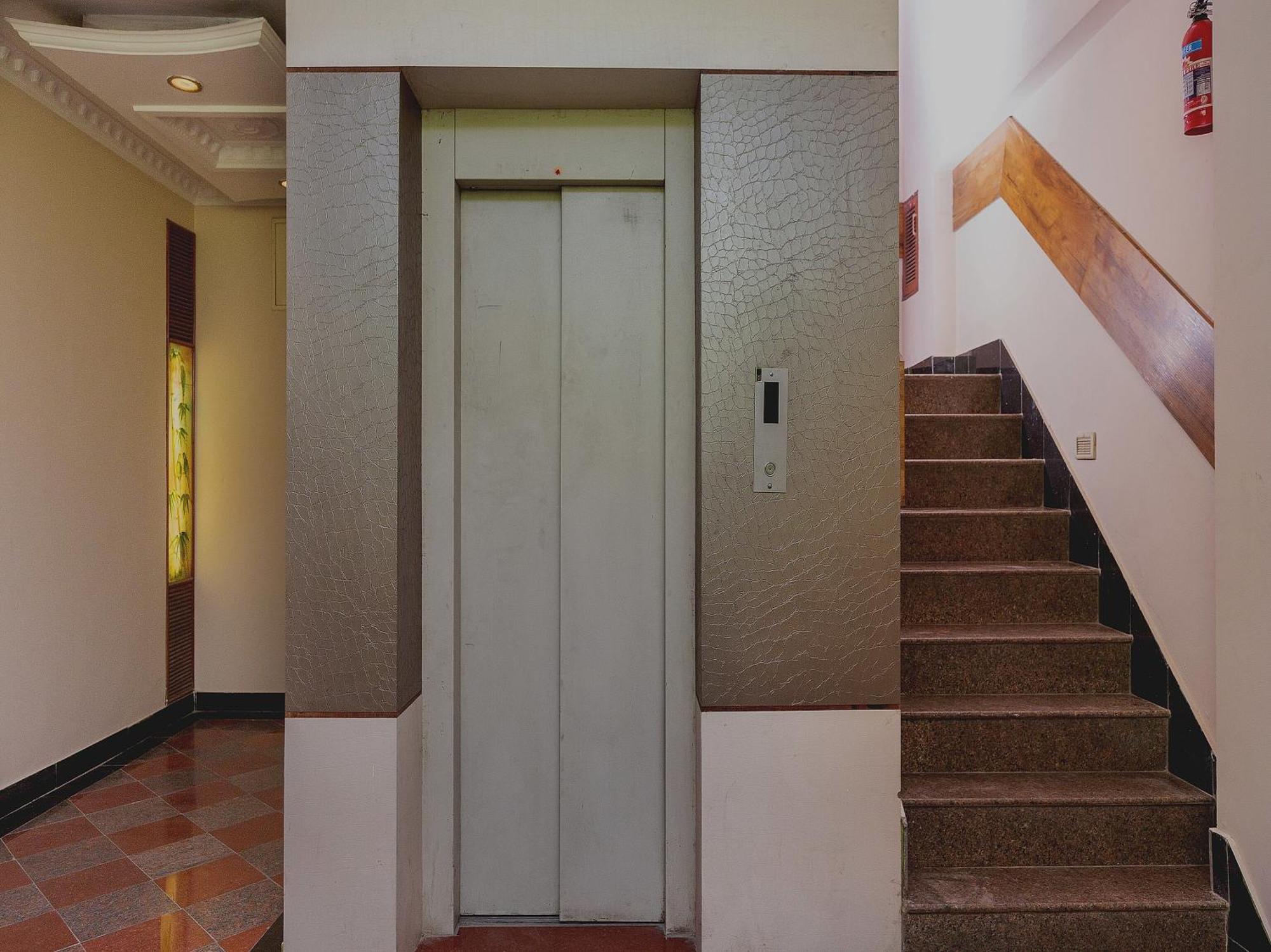 Oyo Sun Park Hotel 3*