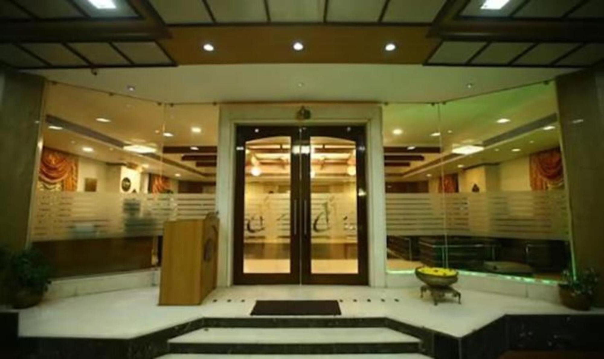 Hotel Fabhotel Prime Deluxe 3*