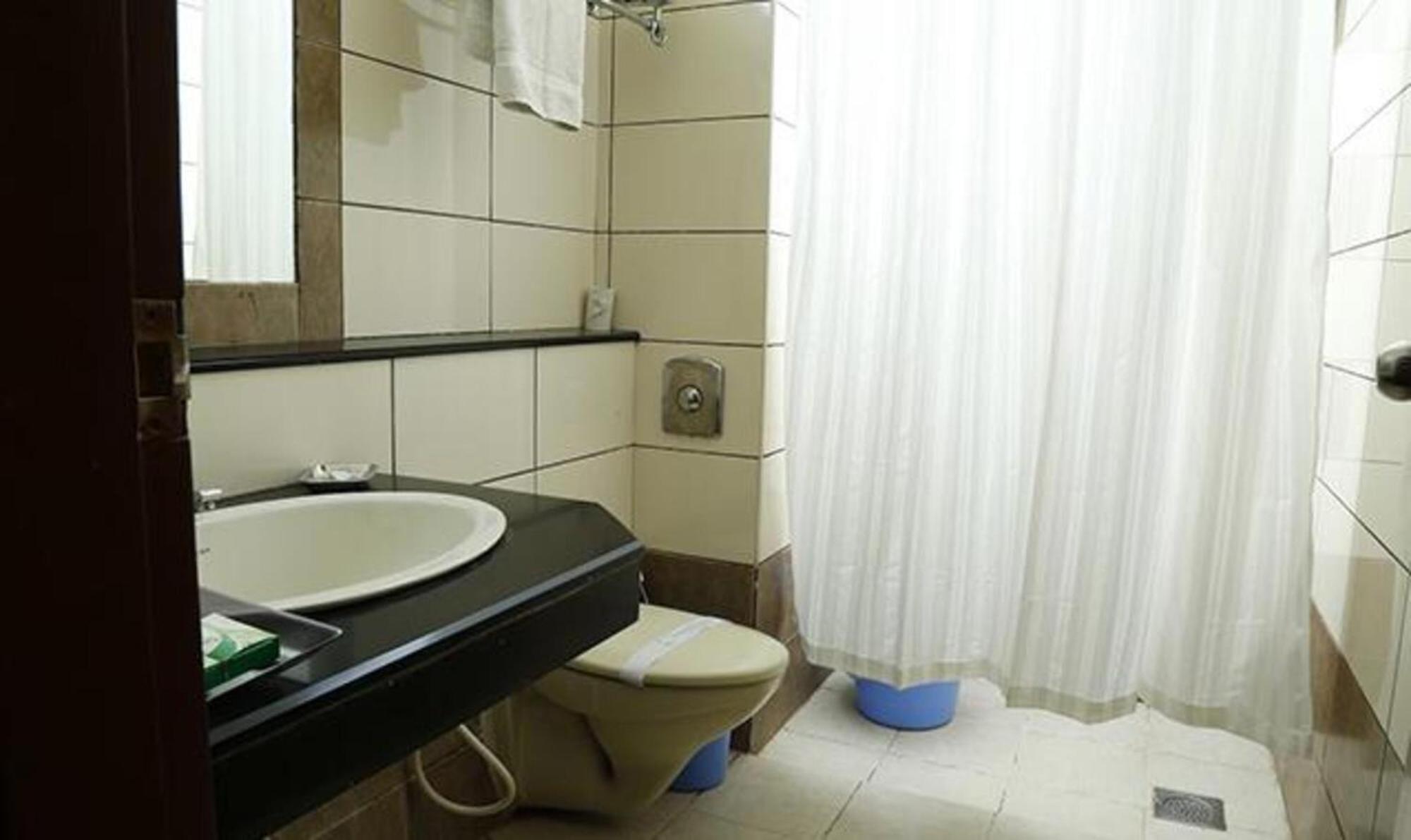Fabhotel Prime Deluxe Chennai