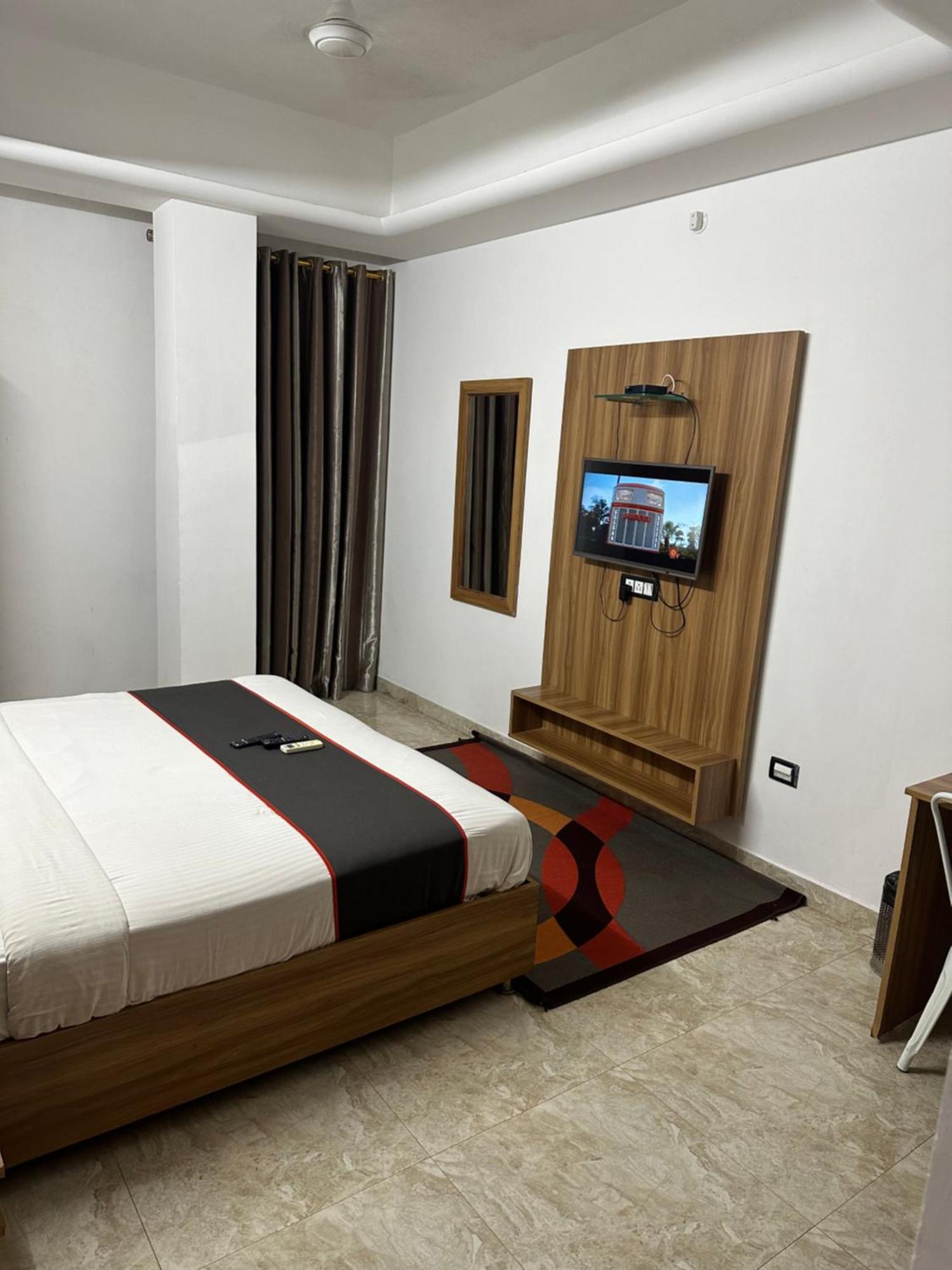 Gulnaar Hotel Chennai