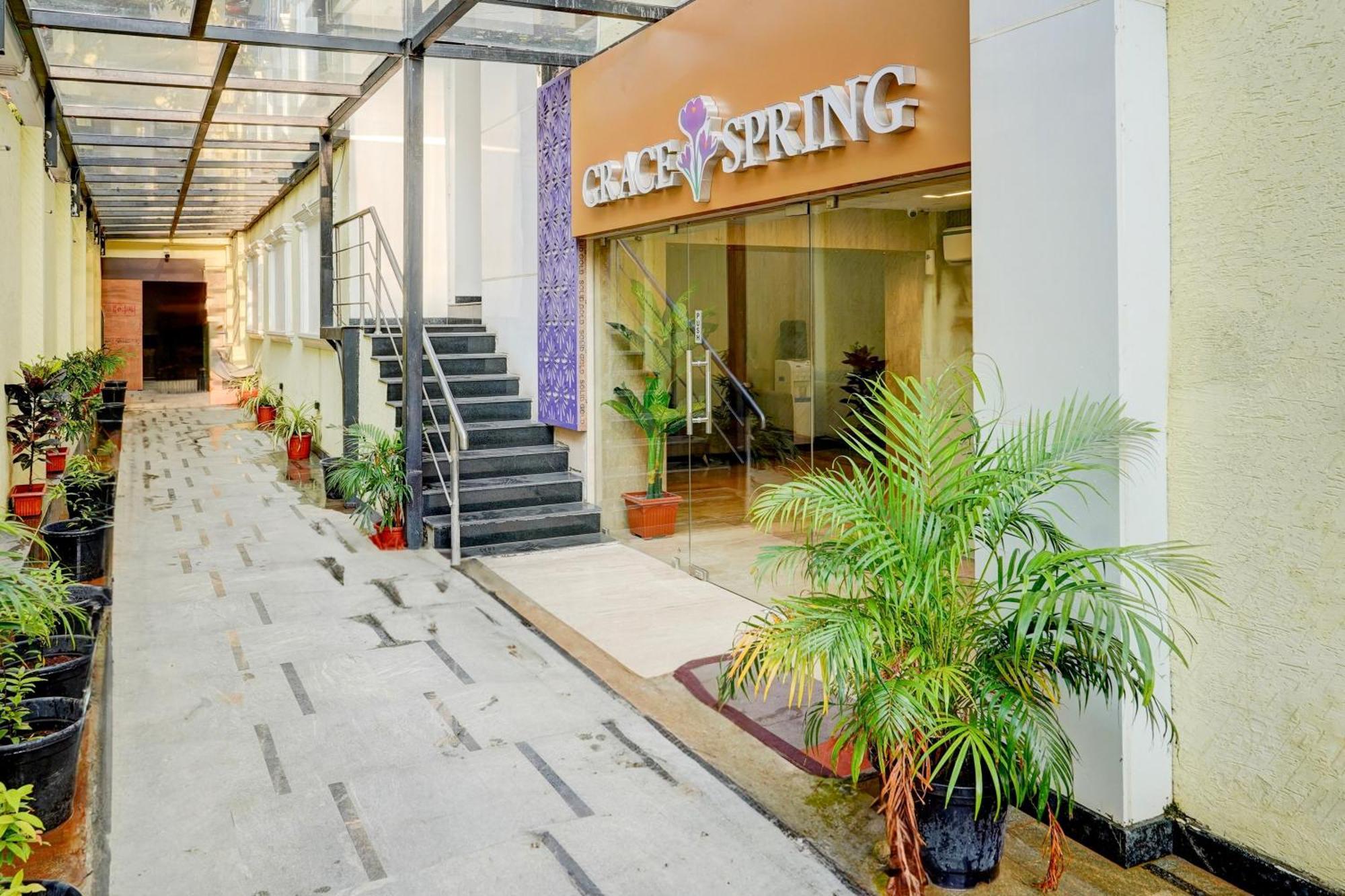 Townhouse Oriental Hotel 4*
