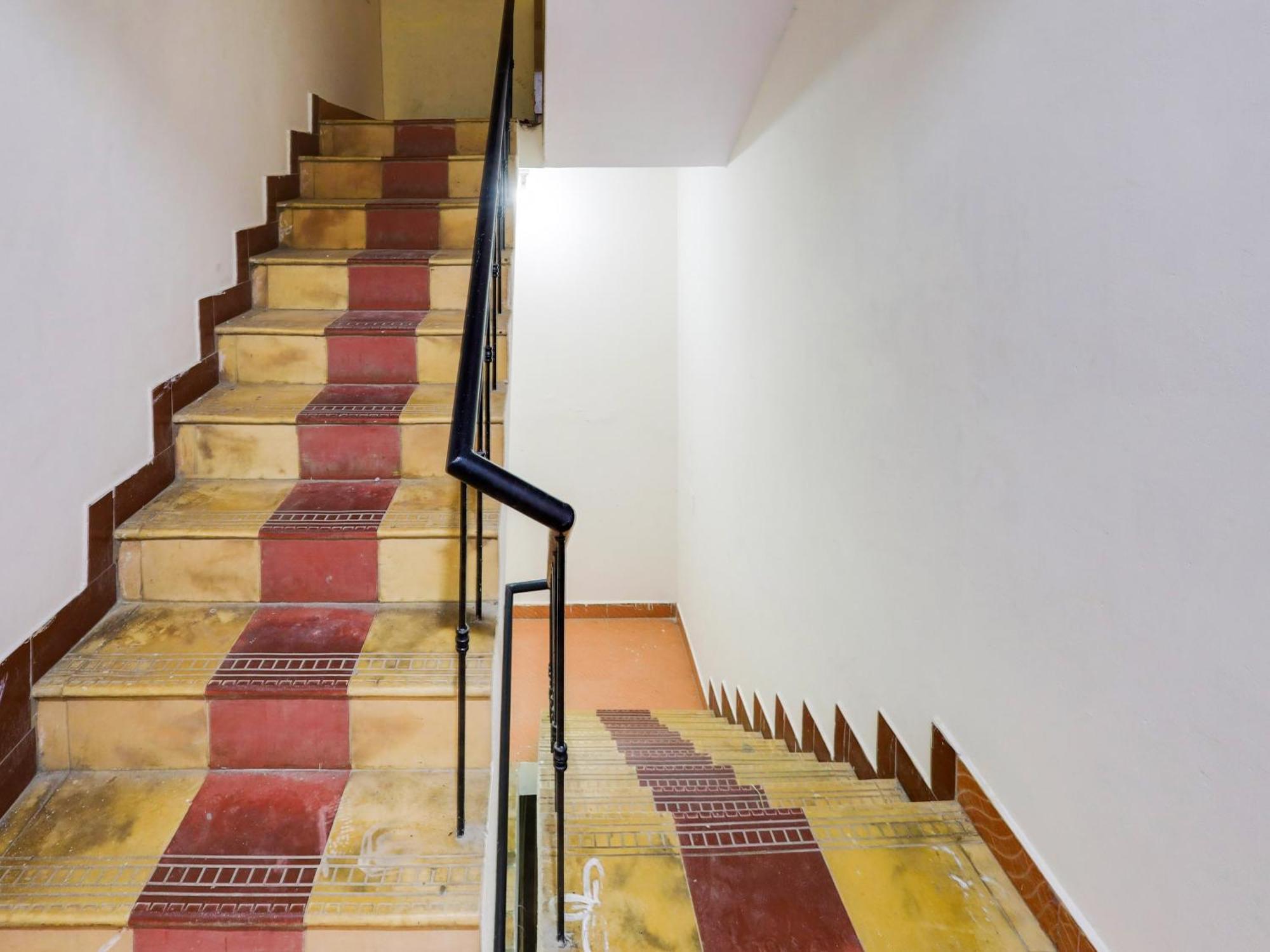Hotel O Valasaravakkam Chennai