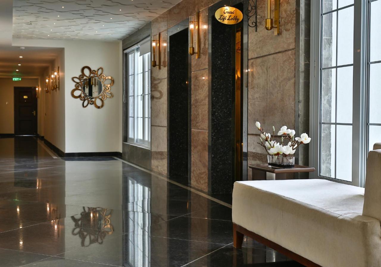 Hotel Accord Chrome 3*