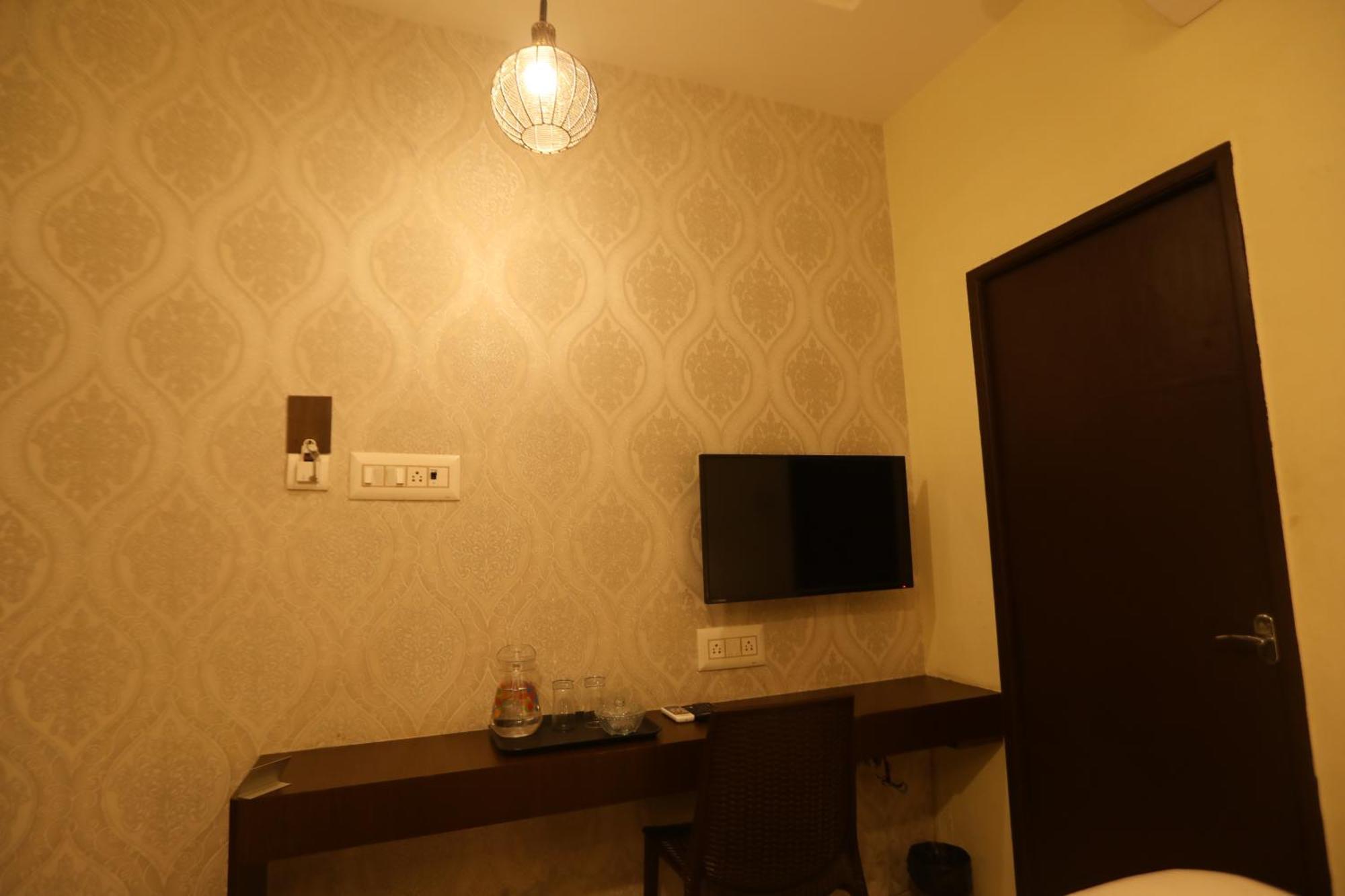Hotel Nestlay Ambattur *