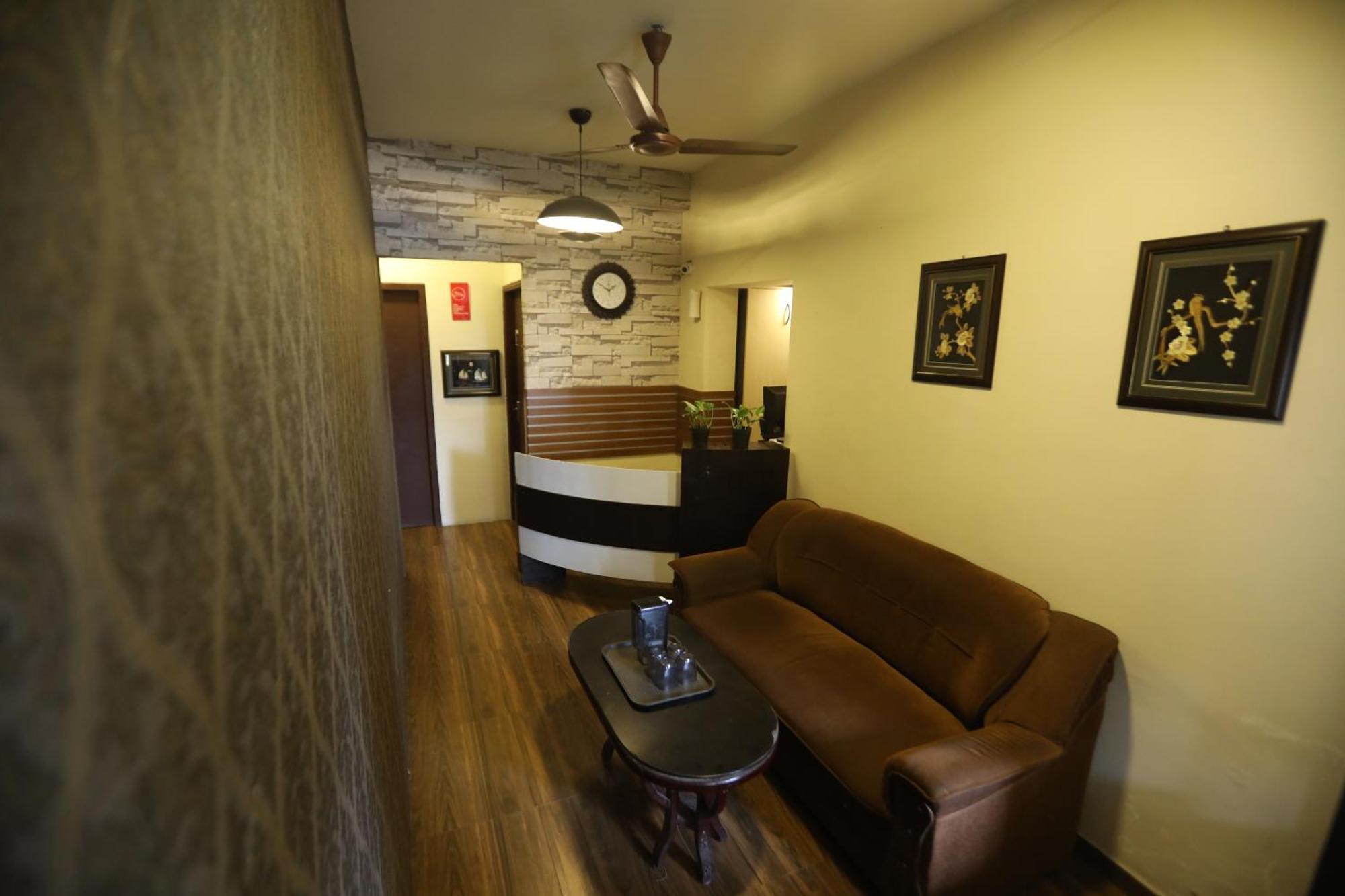 Nestlay Ambattur Hotel