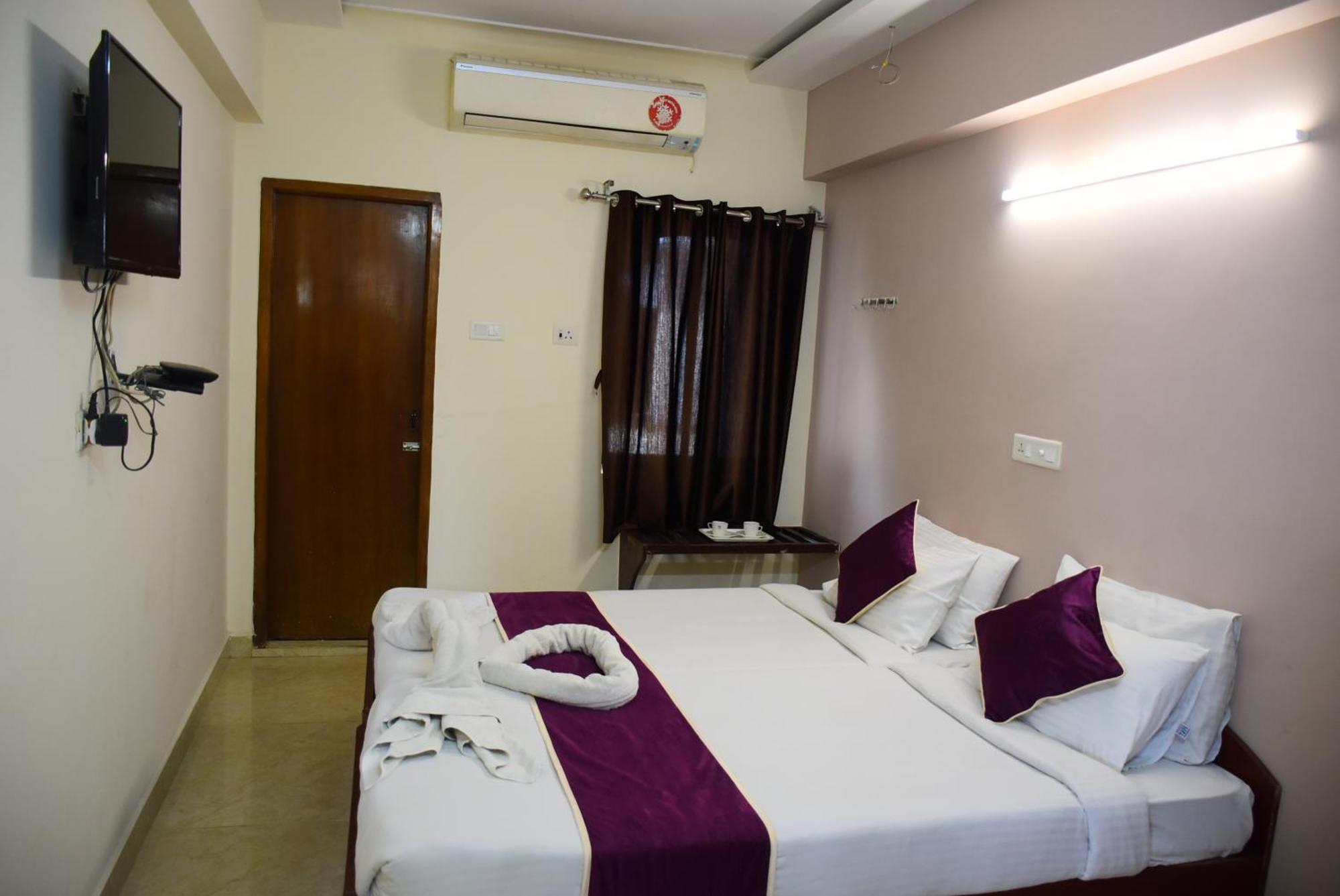 Naksha Tree Kishore - Koyambedu Hotel