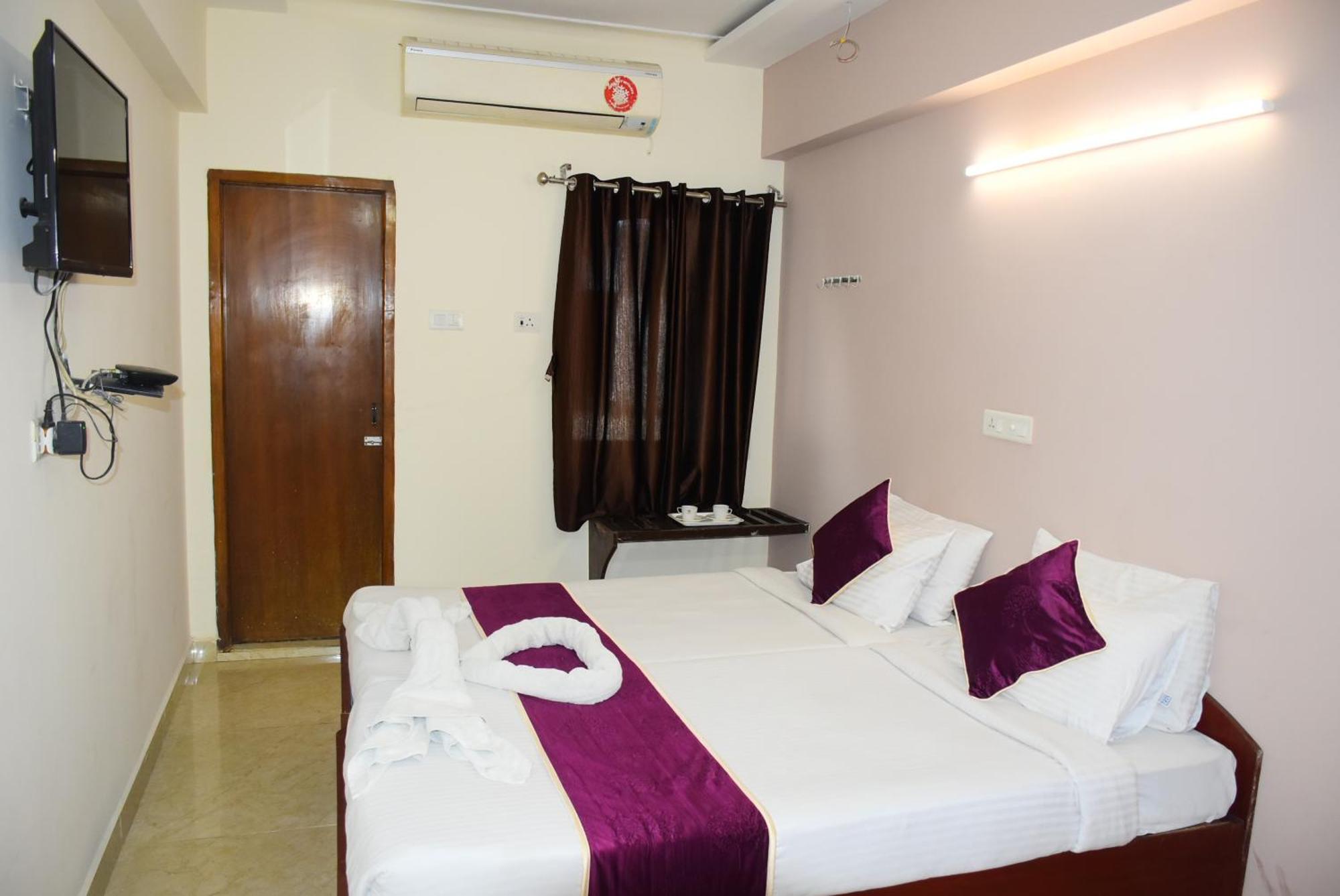 Hotel Naksha Tree Kishore - Koyambedu Chennai