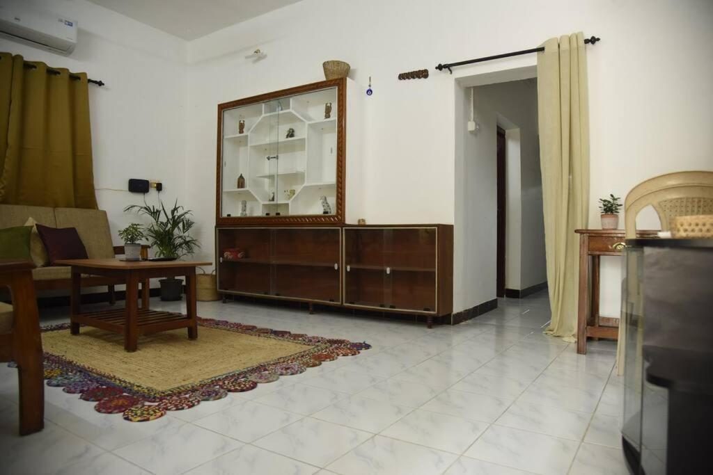 Mama Rose In Kilkatalai Rumah percutian *