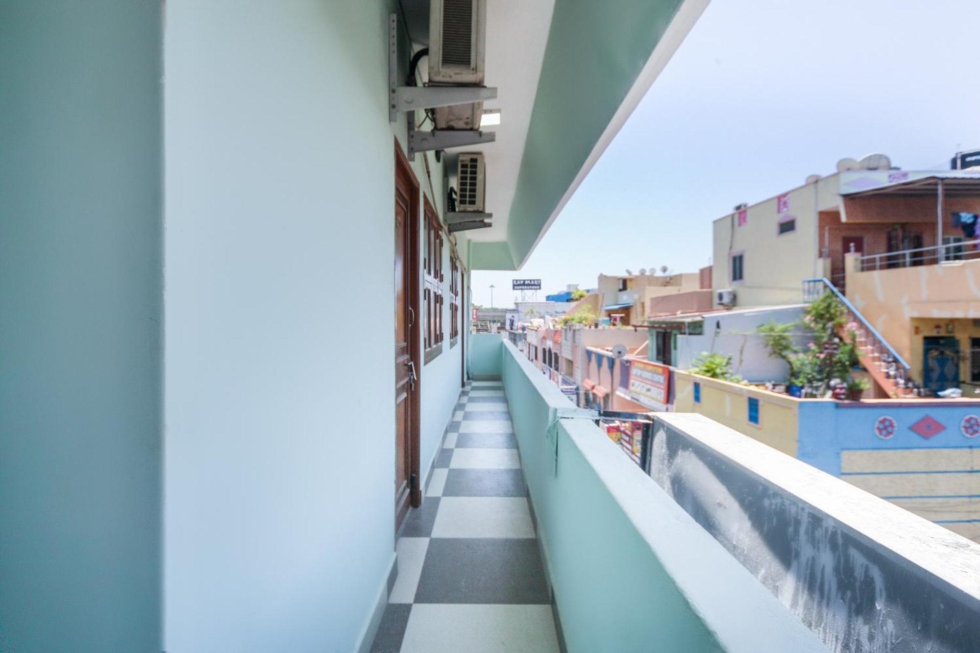 Oyo Modern Chennai