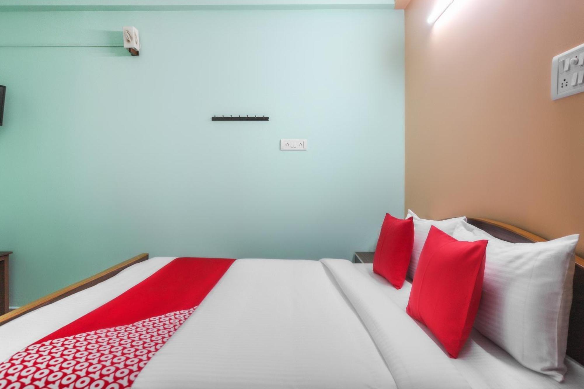 Hotel Oyo Modern 3*