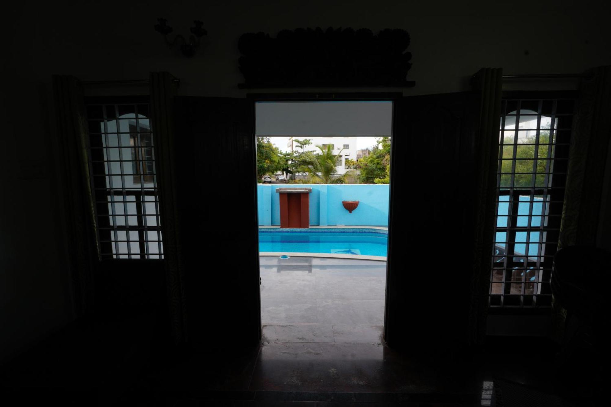 Villa Bay Minaret - Lavish 4bhk House At Ecr Uthandi Chennai