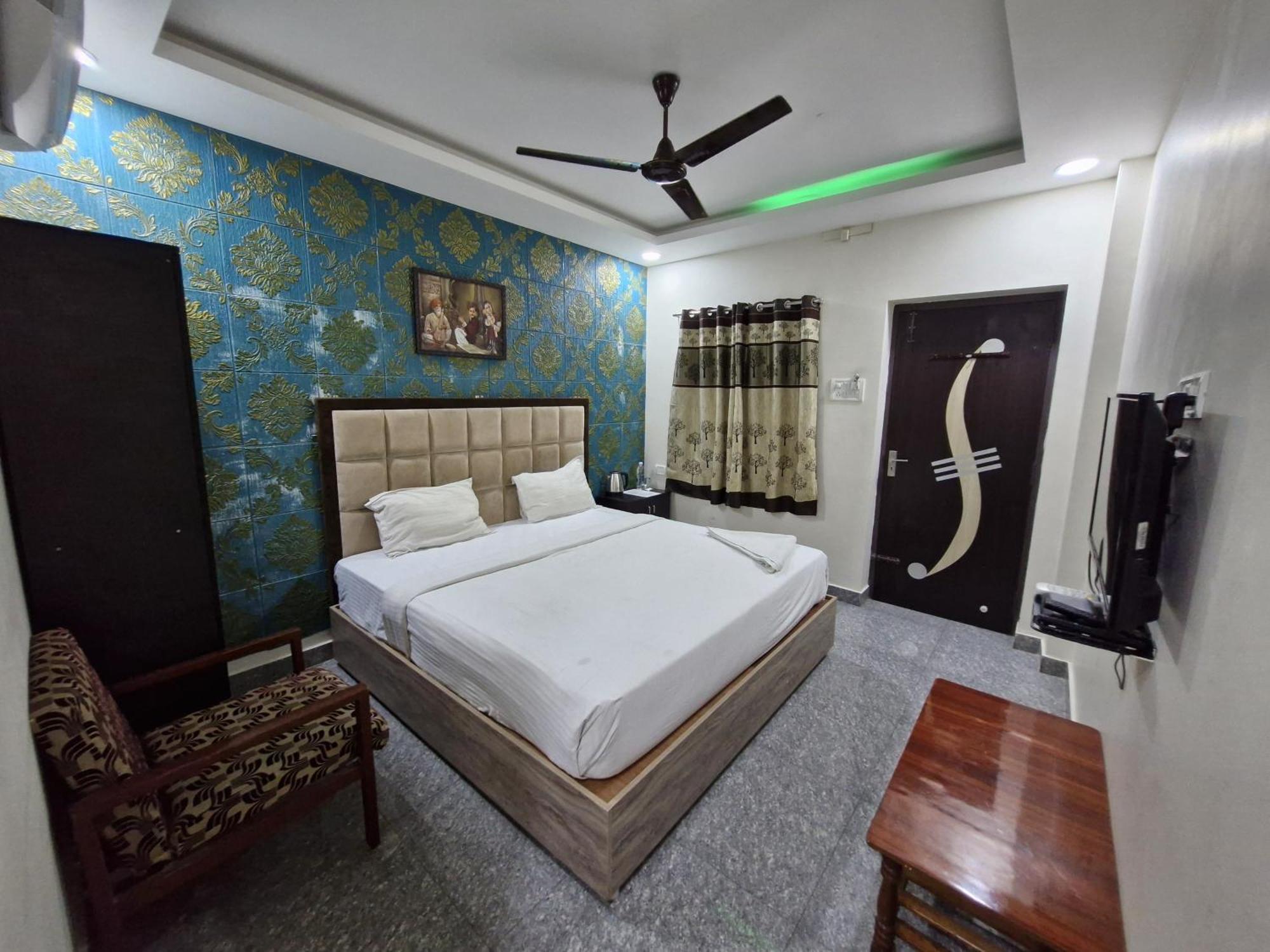 Redstone - Near Us Consulate Nungambakkam Chennai