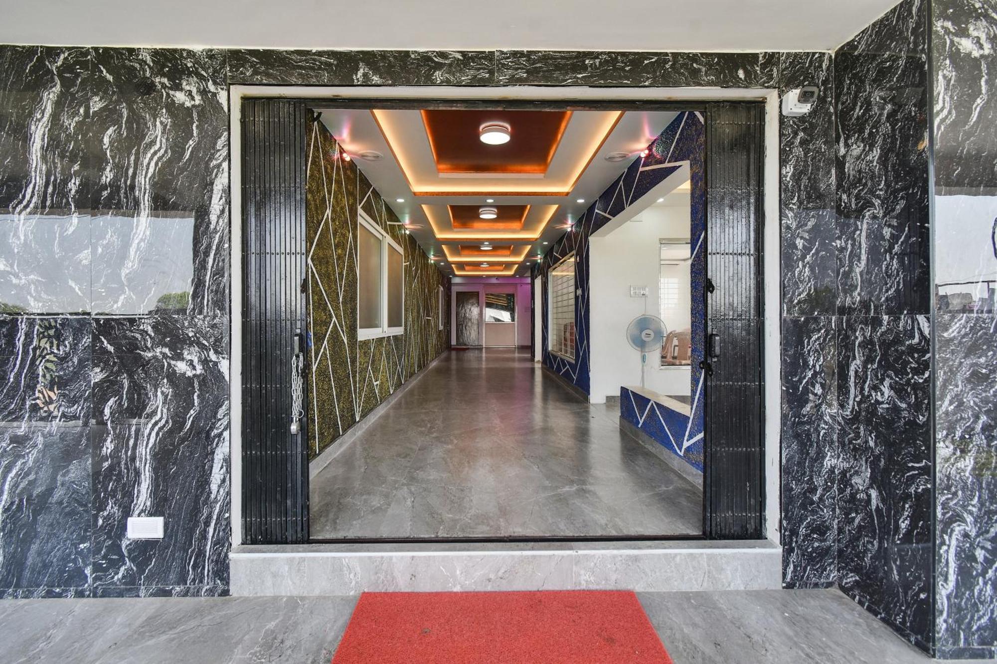 Oyo Flagship Ag Ashok Residency Hotel 3*